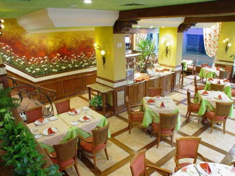 Hotel Las Margaritas Asuncion Restoran foto