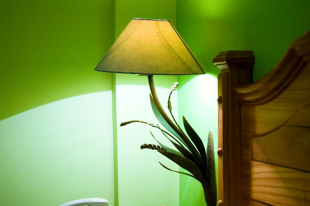 Hotel Las Margaritas Asuncion Bagian luar foto