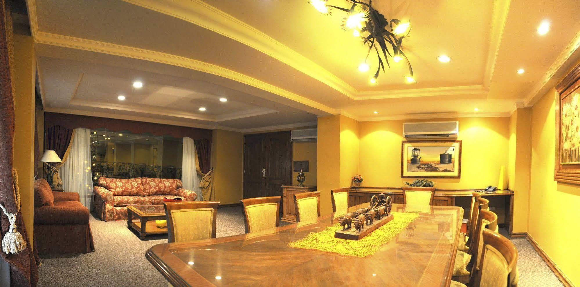 Hotel Las Margaritas Asuncion Bagian luar foto
