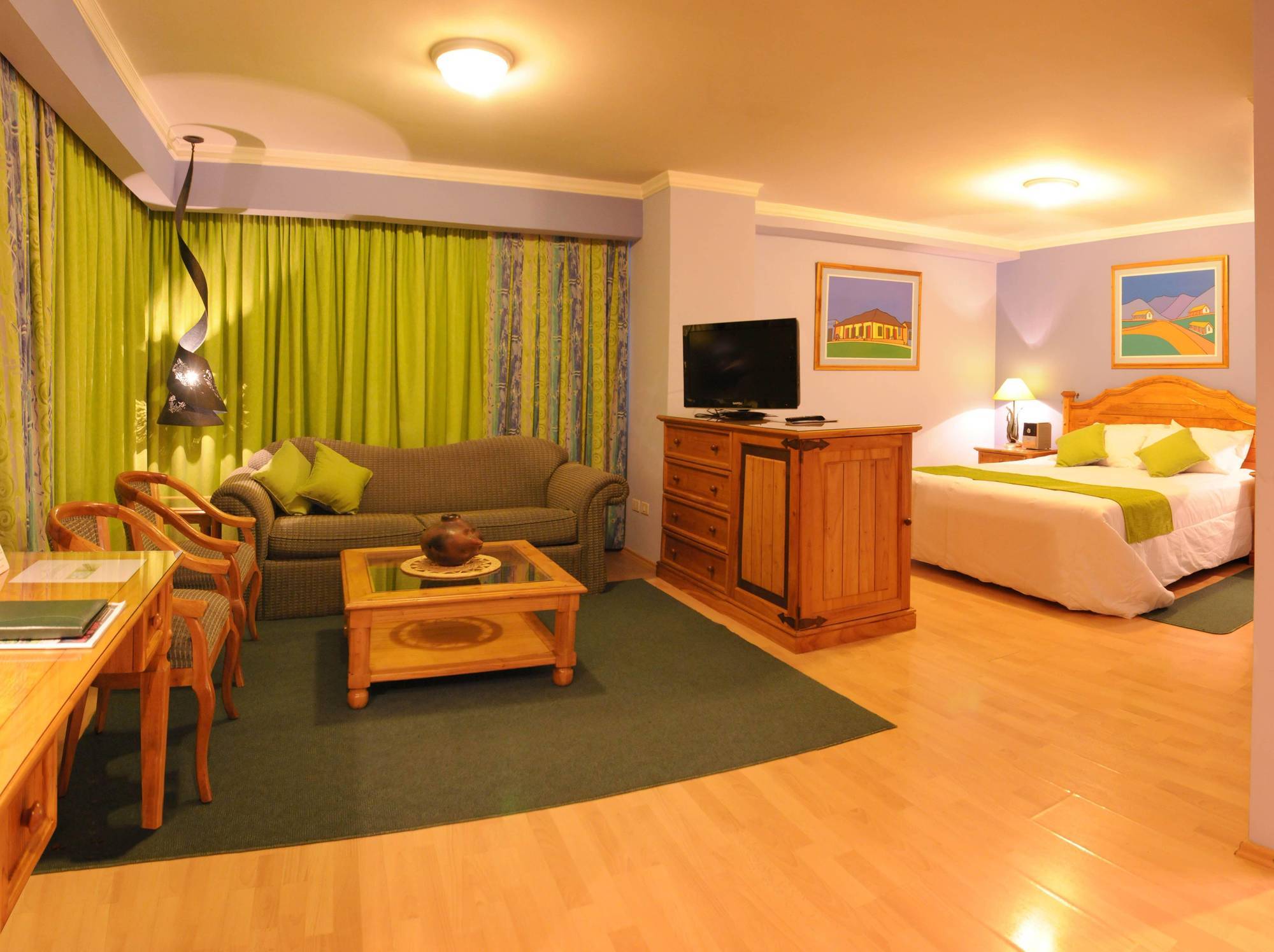 Hotel Las Margaritas Asuncion Bagian luar foto