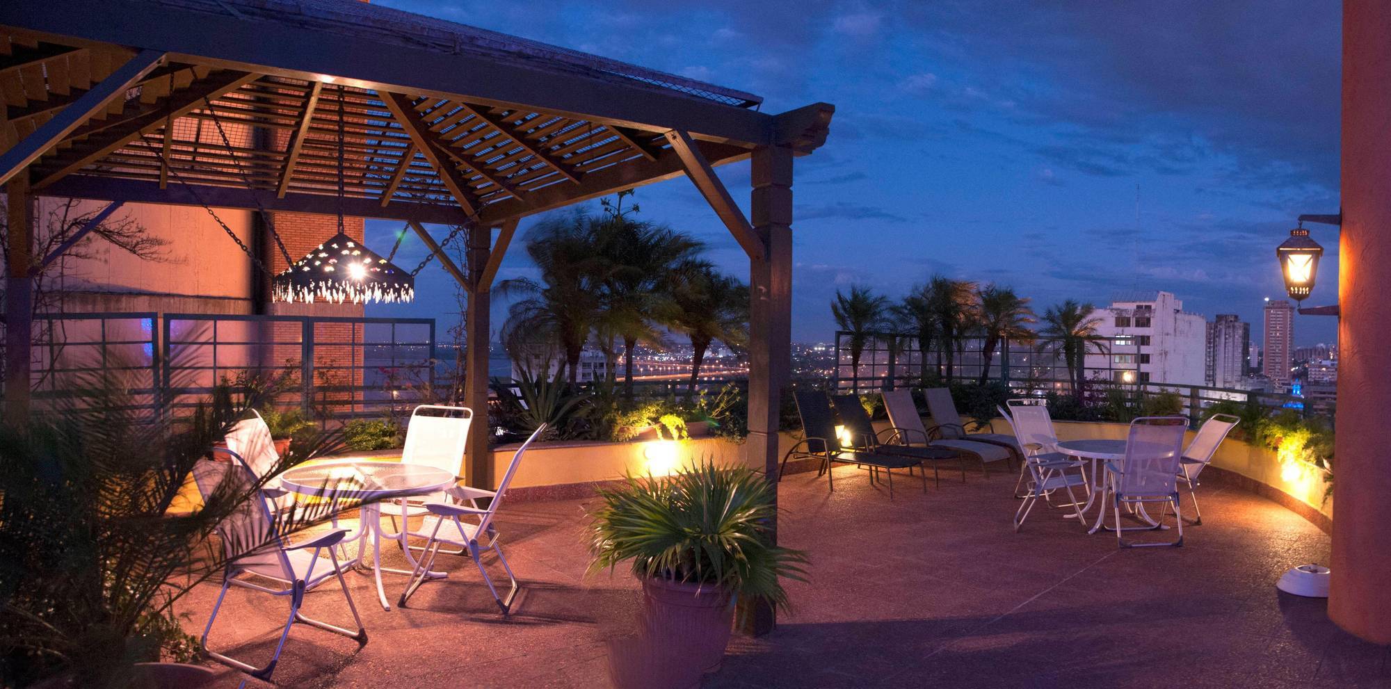 Hotel Las Margaritas Asuncion Bagian luar foto