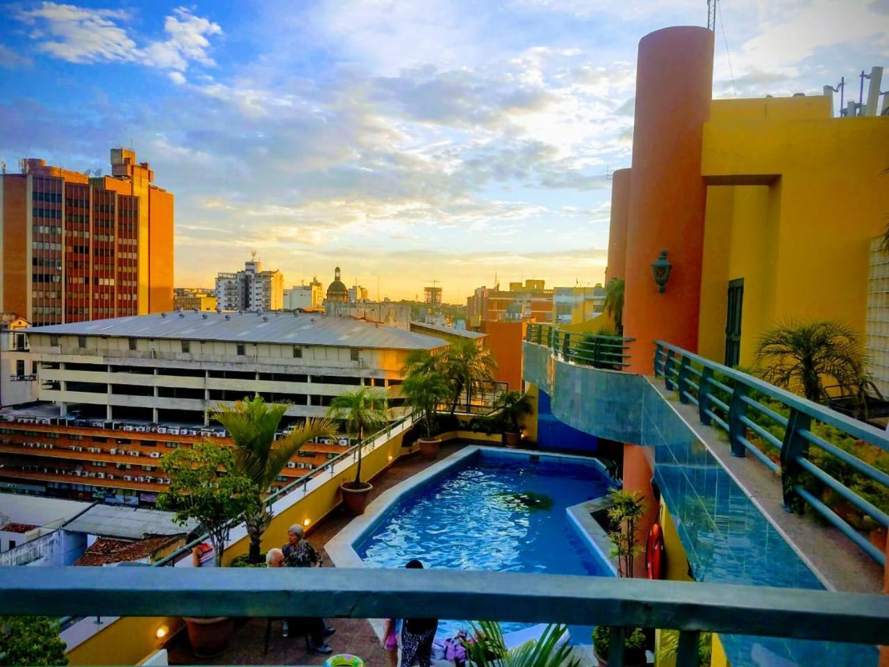Hotel Las Margaritas Asuncion Bagian luar foto